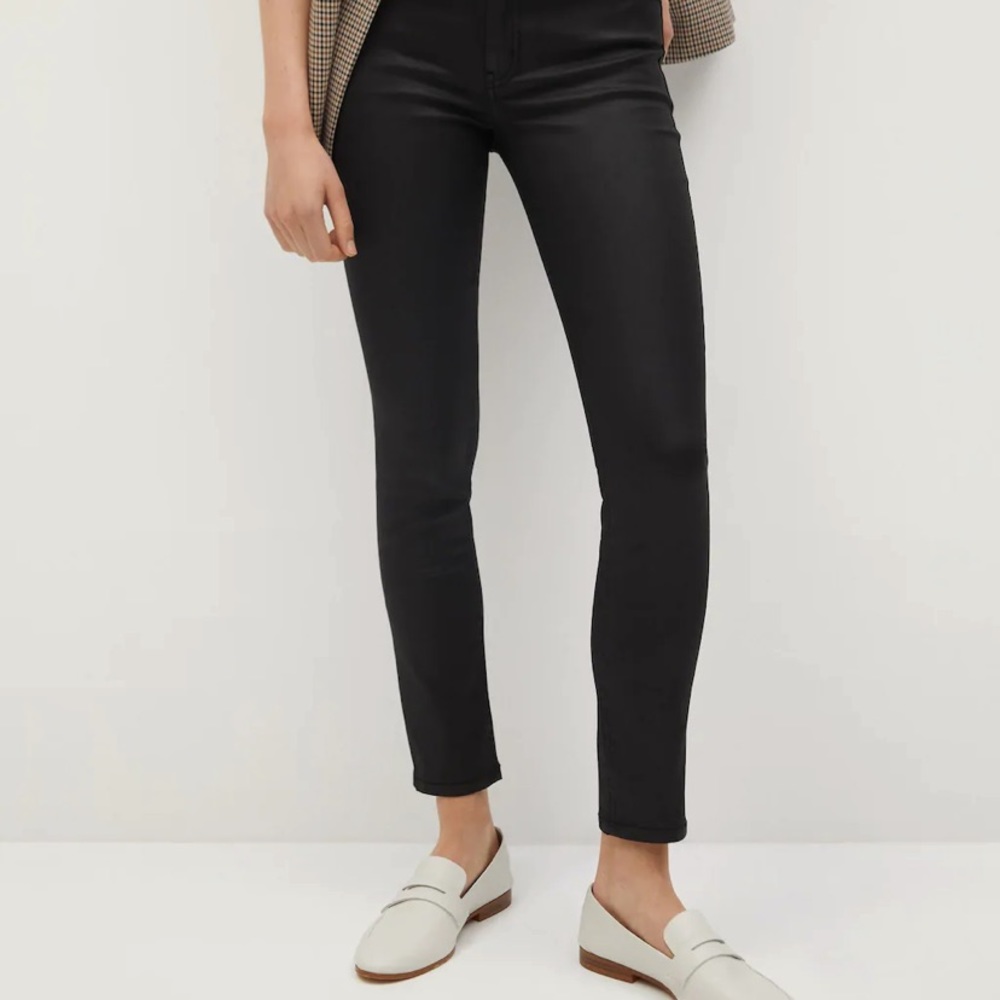 Mango Coated Black Skinny Jeans. New. Size 6 (38)